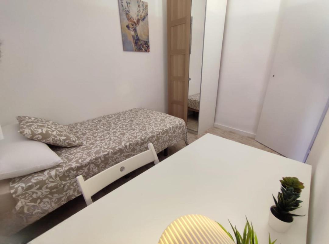 Cardenosa Habitaciones Madrid Esterno foto